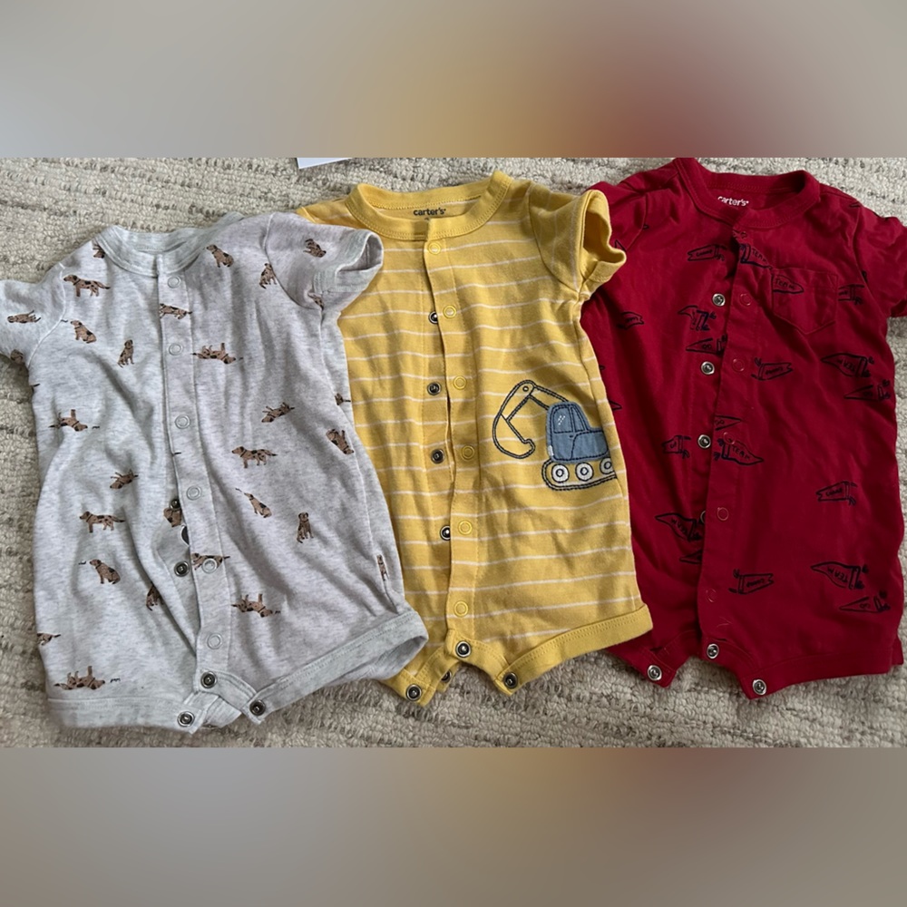 Bundle of 3 carters SS button rompers